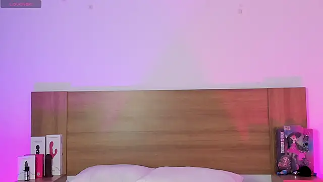 Akatsumi  online show from January 10, 2026, 10:58 pm