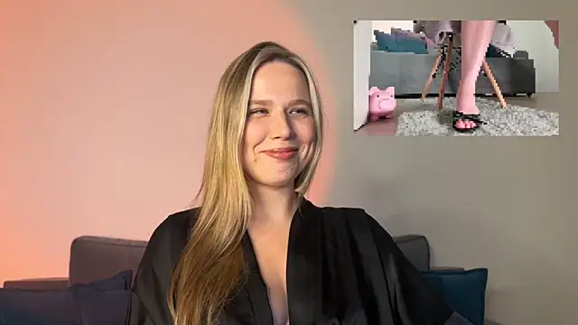 GoddessRoss online show from October 14, 2025, 5:14 pm
