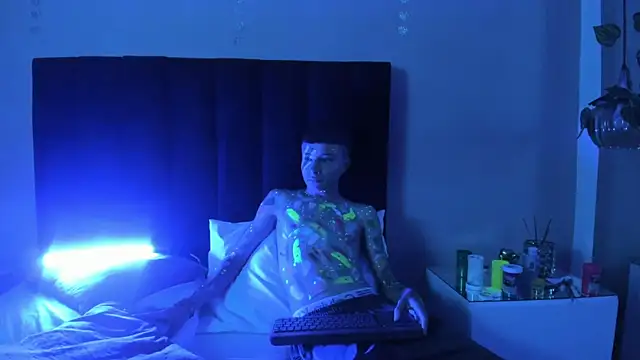 Nascary Fox online show from September 17, 2025, 9:05 pm