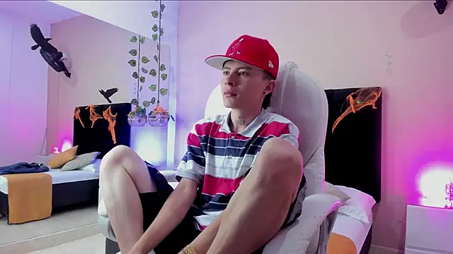 Nascary Fox online show from October 24, 2025, 7:32 pm