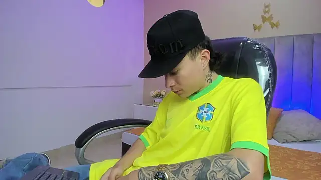 Nascary Fox online show from February 14, 2026, 7:21 pm