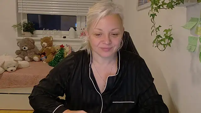 Linsy Kim online show from January 19, 2026, 6:06 am