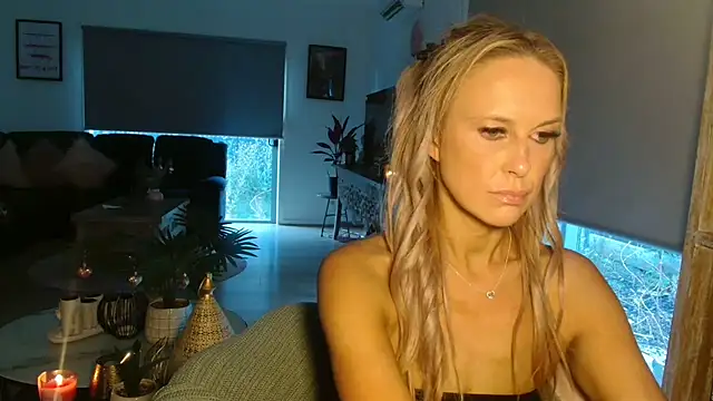 Snapshot of imyourgoodgirl69 chatting on February 16, 2026, 8:43 am imyourgoodgirl69 online show from February 16, 2026, 8:43 am