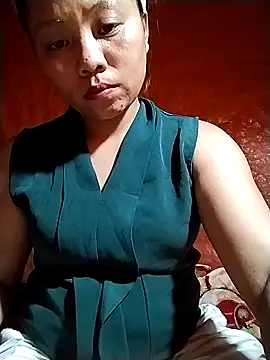 venu00 online show from September 21, 2025, 1:13 pm