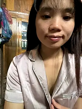 Ngoc-bbi online show from October 28, 2025, 1:42 am
