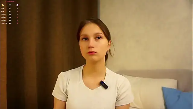 MelaniSeiver online show from September 28, 2025, 1:11 am