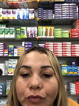 Snapshot of imoly99 chatting on October 8, 2025, 8:17 pm imoly99 online show from October 8, 2025, 8:17 pm