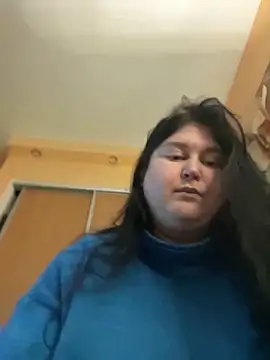 Snapshot of DazzzlingDame chatting on February 8, 2026, 4:43 pm DazzzlingDame online show from February 8, 2026, 4:43 pm