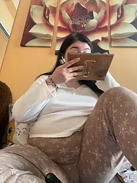 Snapshot of DazzzlingDame chatting on February 22, 2026, 12:04 pm DazzzlingDame online show from February 22, 2026, 12:04 pm