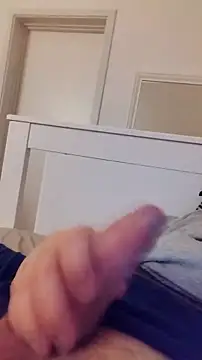 Snapshot of NewJoiner chatting on November 27, 2025, 5:48 pm NewJoiner online show from November 27, 2025, 5:48 pm