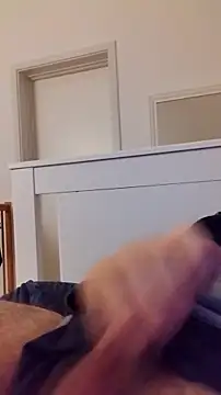 NewJoiner online show from February 7, 2026, 10:24 pm