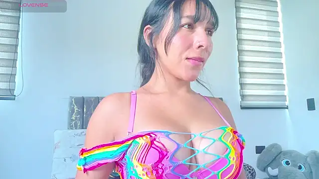 greciadom555 online show from November 30, 2025, 8:57 pm