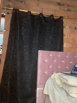 Jessyivonne online show from June 16, 2026, 4:37 am