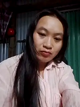 lusy-bae online show from October 12, 2025, 1:32 pm