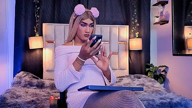 Snapshot of melody-rouss chatting on September 16, 2025, 3:40 am melody-rouss online show from September 16, 2025, 3:40 am