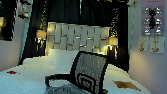 Snapshot of melody-rouss chatting on November 3, 2025, 3:08 am melody-rouss online show from November 3, 2025, 3:08 am