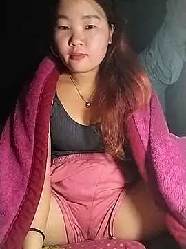 lylylove online show from March 12, 2026, 3:23 am