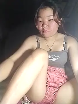 lylylove online show from April 8, 2026, 12:38 pm