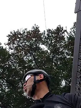 anggllaaa online show from October 17, 2025, 10:34 pm