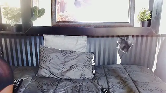 DarkQueen25x online show from October 11, 2025, 10:08 pm