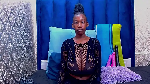 DarkQueen25x online show from May 27, 2026, 9:12 pm