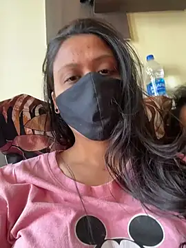 Snapshot of indianshycouple chatting on February 11, 2026, 3:22 am indianshycouple online show from February 11, 2026, 3:22 am