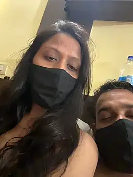 Snapshot of indianshycouple chatting on February 12, 2026, 1:17 pm indianshycouple online show from February 12, 2026, 1:17 pm