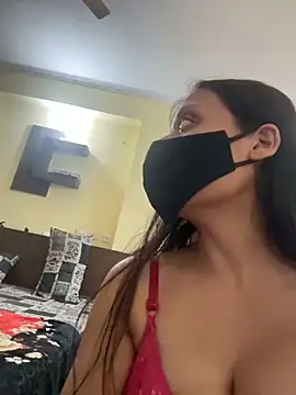 Snapshot of indianshycouple chatting on March 8, 2026, 5:17 pm indianshycouple online show from March 8, 2026, 5:17 pm