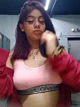 Julieth brown  online show from February 17, 2026, 7:53 pm