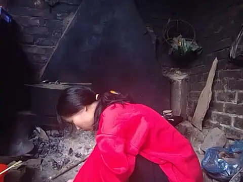 Ly-ny online show from December 15, 2025, 6:28 am