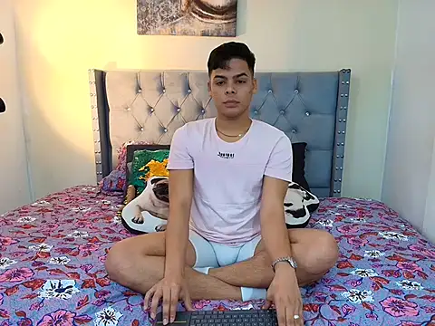 Snapshot of stewart_mateo_ chatting on October 8, 2025, 1:58 am stewart mateo  online show from October 8, 2025, 1:58 am