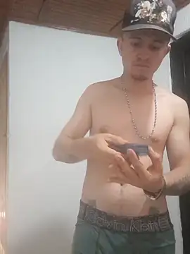 Loquendo2201 online show from September 12, 2025, 10:21 pm