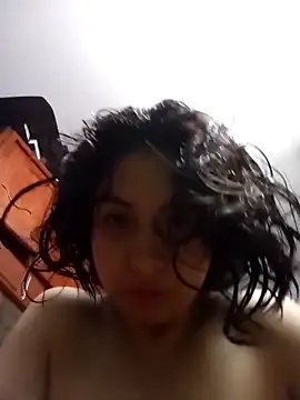 Syndel23 online show from November 13, 2025, 2:10 am