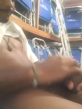 Ostall online show from October 6, 2025, 5:43 pm