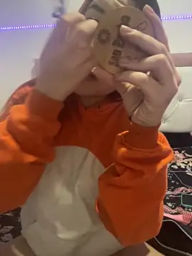 Ashly cutee online show from November 2, 2025, 10:23 pm