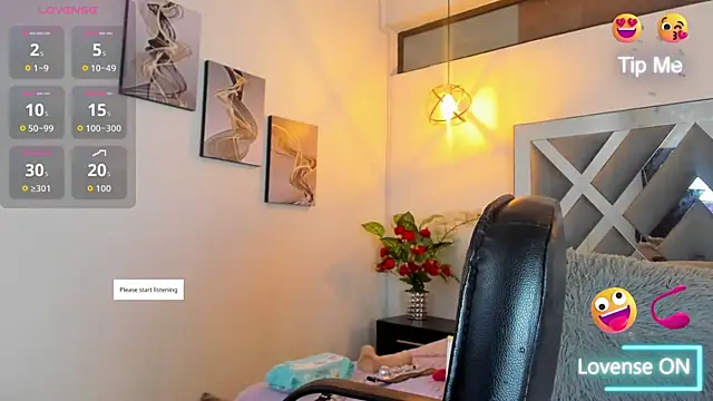 Candy Hott7 online show from September 9, 2025, 2:38 pm