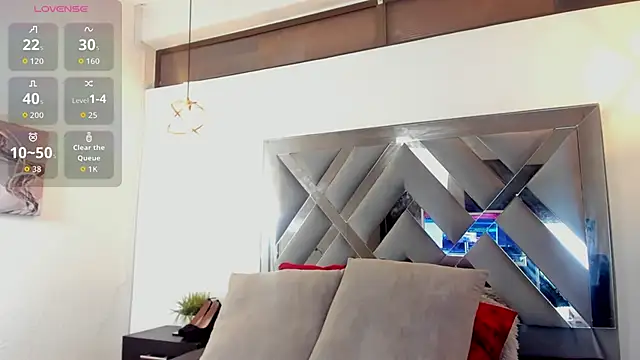 Candy Hott7 online show from November 13, 2025, 8:30 pm