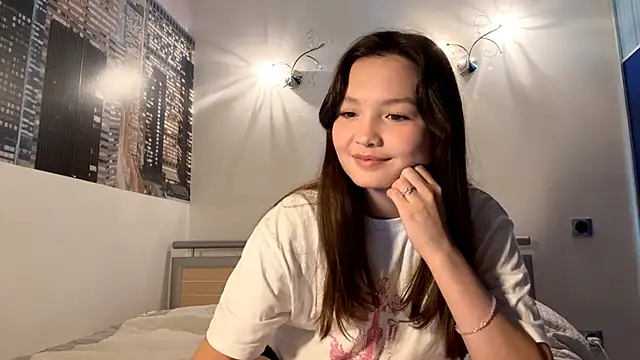 Snapshot of KiraVelvet chatting on September 20, 2025, 6:25 am KiraVelvet online show from September 20, 2025, 6:25 am