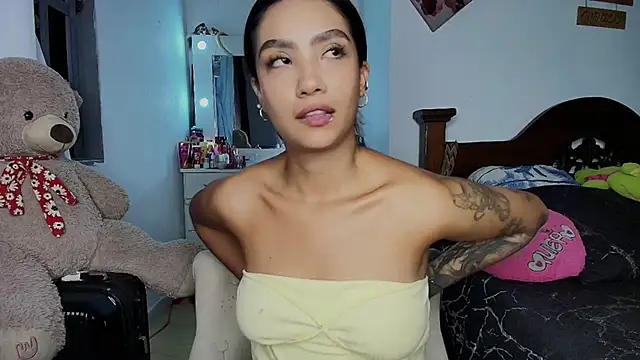 mia yireth online show from October 6, 2025, 12:52 am