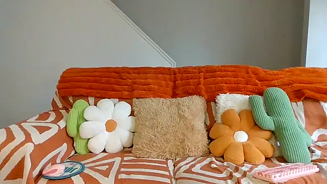 annadelrae444 online show from April 28, 2026, 2:22 pm