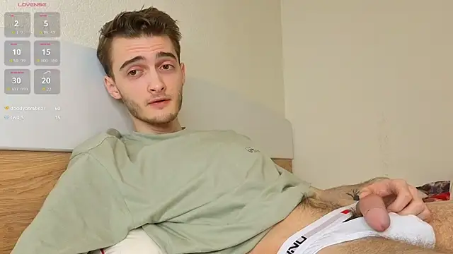 spider    man online show from March 31, 2026, 3:23 pm