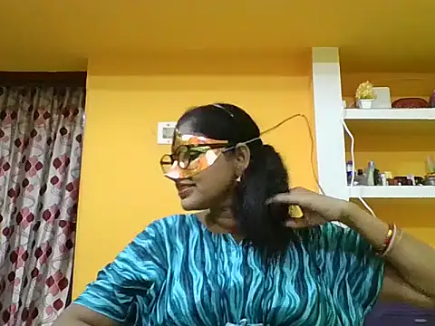 Snapshot of kavya1 chatting on October 9, 2025, 4:32 am kavya1 online show from October 9, 2025, 4:32 am