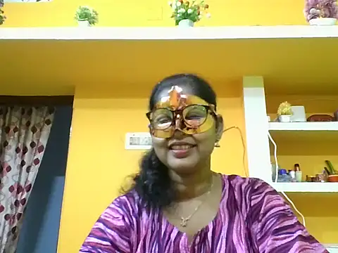 Snapshot of kavya1 chatting on October 13, 2025, 4:56 am kavya1 online show from October 13, 2025, 4:56 am
