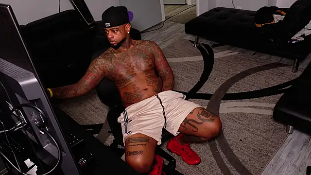 SLANGONDEMHOES online show from March 27, 2026, 4:29 pm