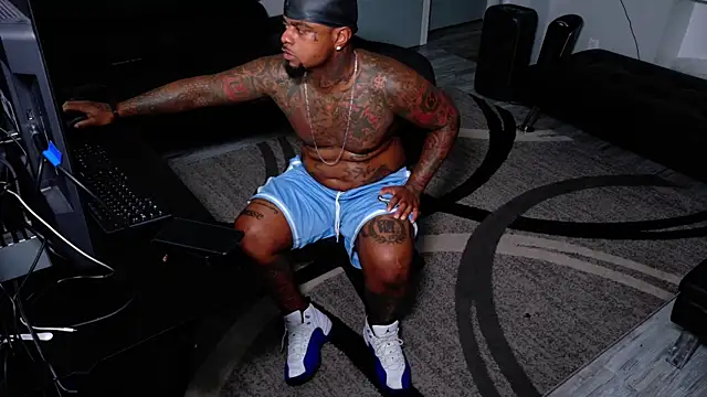 SLANGONDEMHOES online show from May 27, 2026, 4:59 pm