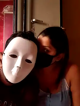 Hottie couple69 online show from September 14, 2025, 8:13 am