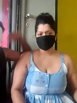 Hottie couple69 online show from September 18, 2025, 6:59 am