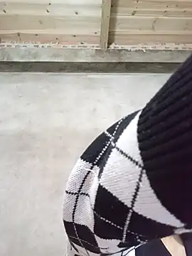 Fienjr online show from February 3, 2026, 2:53 am