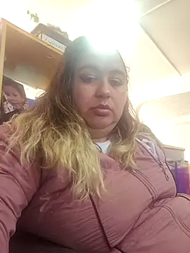 curvy diva  online show from October 1, 2025, 2:34 pm