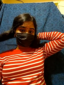 mini-queen online show from December 2, 2025, 11:15 am